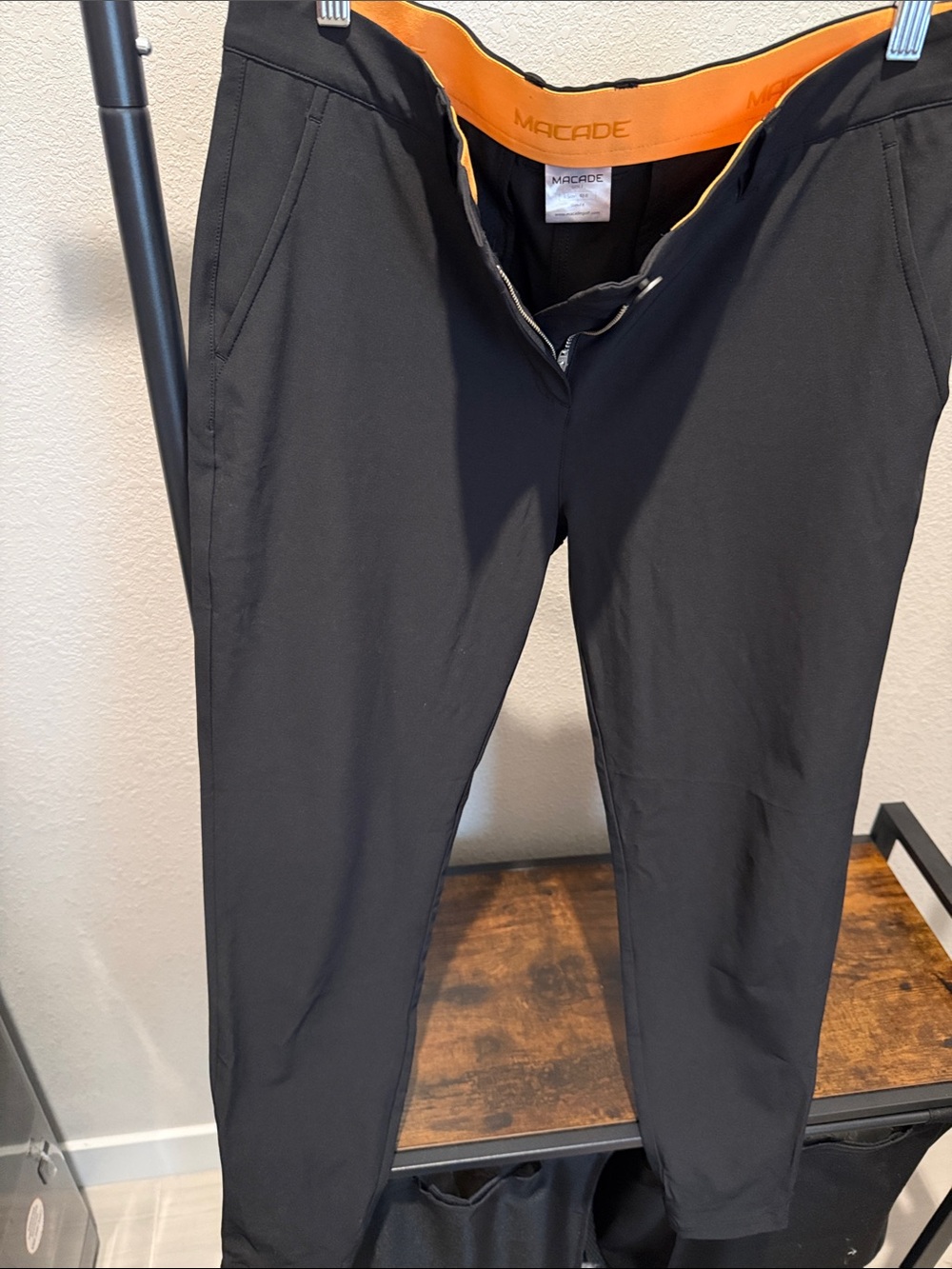 MACADE Black Cropped Women's Ankle Pants